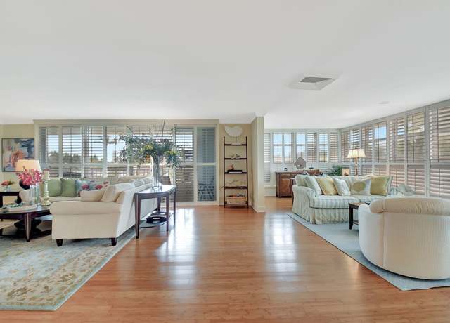 Property at 227 Brazilian Ave Ph D, Palm Beach, FL 33480, 3 beds, 2 baths