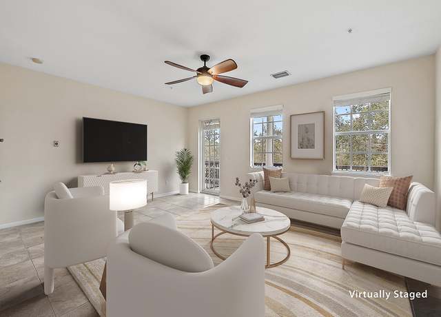 Property at 425 Greenwich Cir #208, Jupiter, FL 33458, 2 beds, 2.5 baths