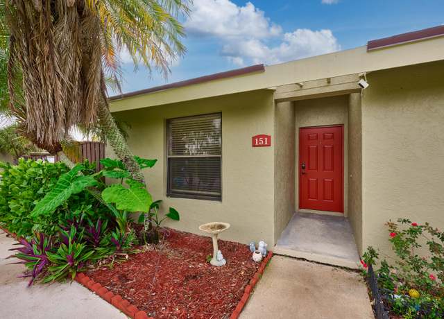 Property at 151 Meadows Dr, Boynton Beach, FL 33436, 3 beds, 2 baths