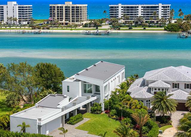 Property at 3445 Harbor Rd N, Jupiter, FL 33469, 5 beds, 5.5 baths