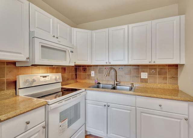 Property at 162 Coventry G, West Palm Beach, FL 33417, 2 beds, 1 bath