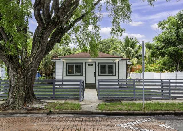 Property at 422 49th St, West Palm Beach, FL 33407, 2 beds, 1 bath
