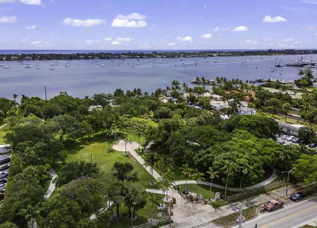 Property at 422 49th St, West Palm Beach, FL 33407, 2 beds, 1 bath