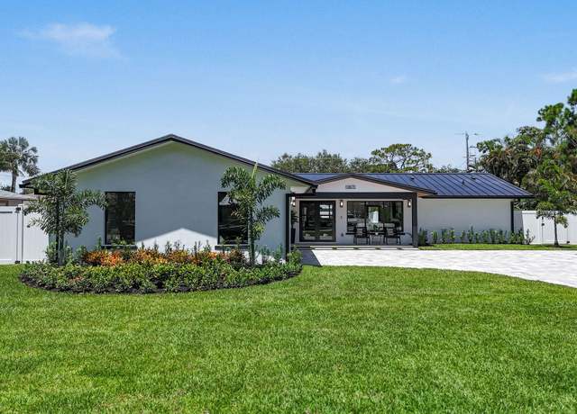 Property at 19875 Hibiscus Dr, Jupiter, FL 33469, 3 beds, 2 baths