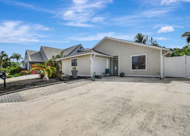 Property at 6041 Lace Wood Cir, Lake Worth, FL 33462, 3 beds, 2 baths