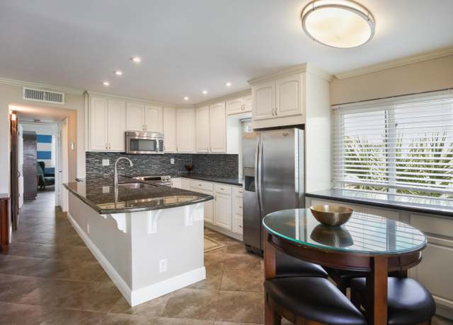 Property at 510 Flanders K, Delray Beach, FL 33484, 2 beds, 2 baths