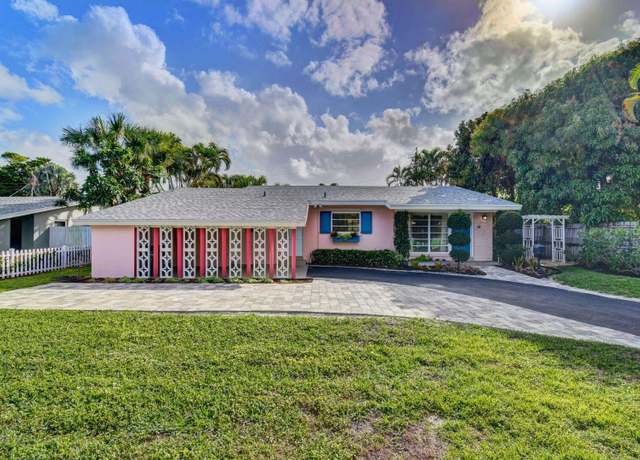 Property at 10 NE 22nd St, Delray Beach, FL 33444, 2 beds, 2 baths