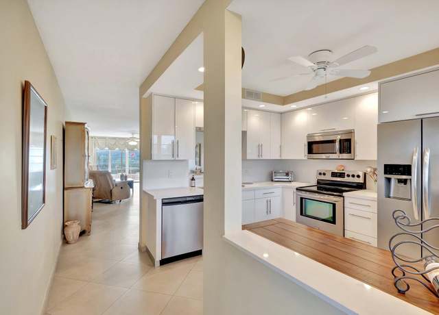 Property at 2901 Victoria Cir Unit L4, Coconut Creek, FL 33066, 2 beds, 2 baths
