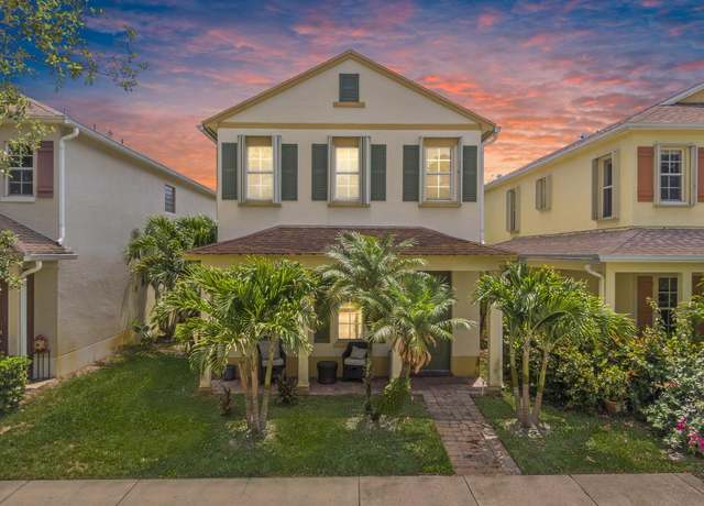 Property at 2518 SE Pineland Dr, Port Saint Lucie, FL 34952, 3 beds, 2.5 baths