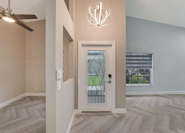 Property at 8592 Logia Cir, Boynton Beach, FL 33472, 3 beds, 2 baths
