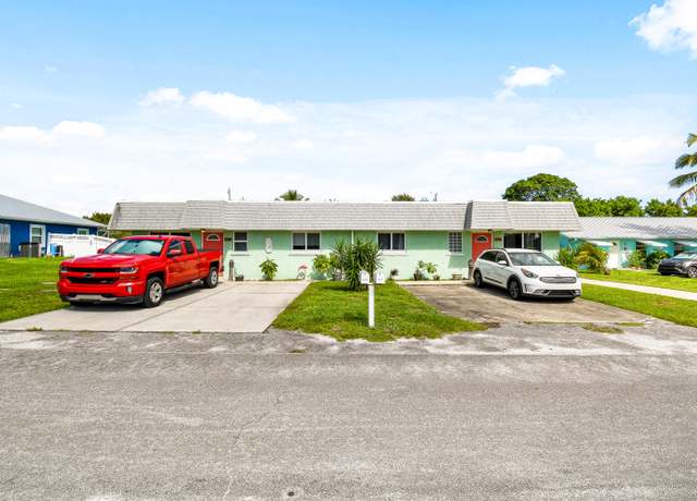 Property at 8585 SE Lyons Rd, Hobe Sound, FL 33455, 5 beds, 4.5 baths