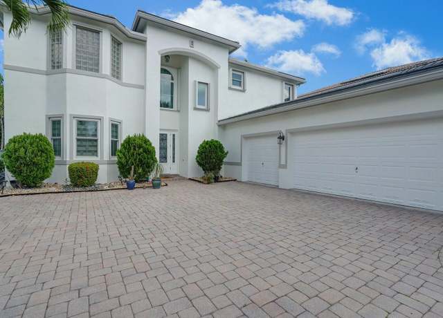Property at 6164 C Durham Dr, Lake Worth, FL 33467, 5 beds, 3 baths