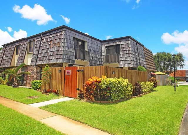 Property at 1594 Forest Lakes Cir Unit C, West Palm Beach, FL 33406, 3 beds, 2.5 baths