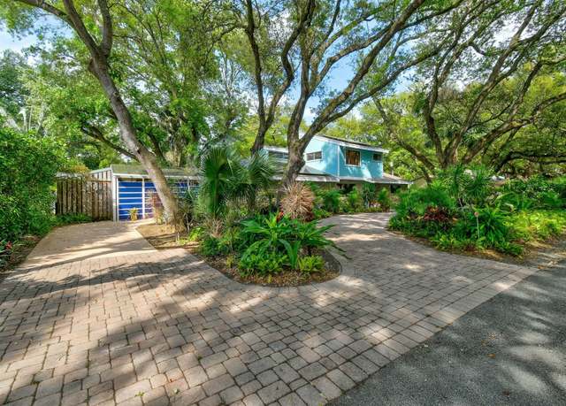Property at 2351 Snug Harbor Dr, Palm Beach Gardens, FL 33410, 3 beds, 3 baths