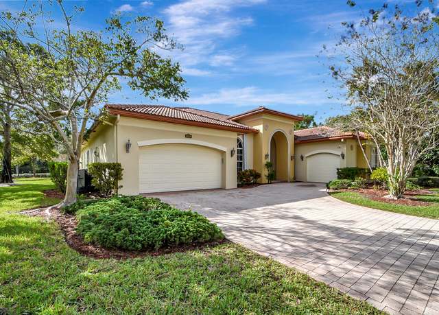 Property at 8123 Woodslanding Trl, West Palm Beach, FL 33411, 4 beds, 3.5 baths