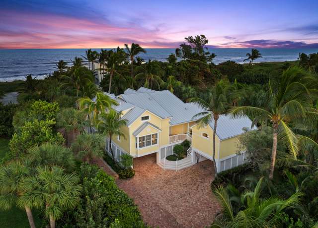 Property at 134 N Beach Rd, Hobe Sound, FL 33455, 5 beds, 5 baths