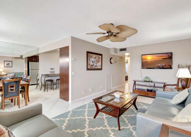 Property at 4049 Wolverton C, Boca Raton, FL 33434, 2 beds, 2 baths