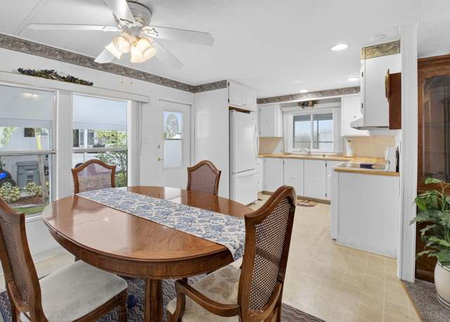 Property at 56010 Amparo Bay, Boynton Beach, FL 33436, 2 beds, 2 baths