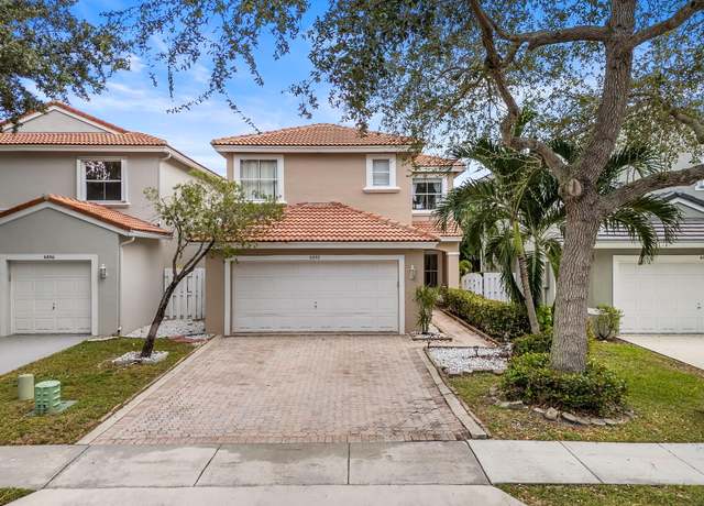 Property at 6892 Perdido Bay Ter, Lake Worth, FL 33463, 4 beds, 2.5 baths
