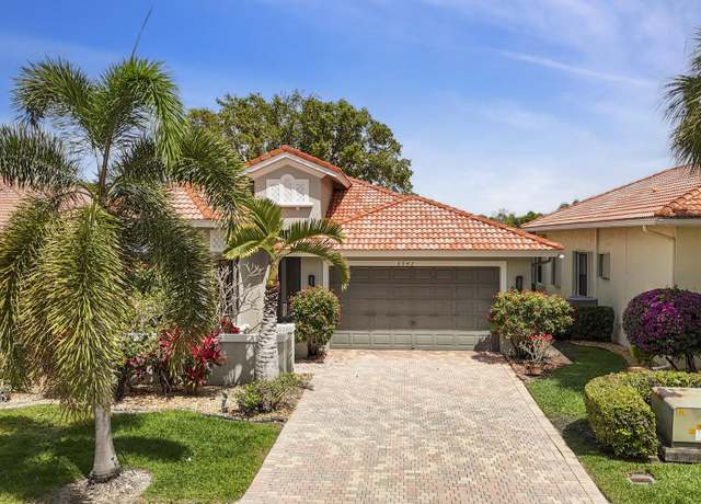 Property at 6942 Boscanni Dr, Boynton Beach, FL 33437, 3 beds, 2.5 baths