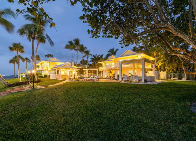 Property at 3 Timor St, Sewalls Point, FL 34996, 5 beds, 4.5 baths