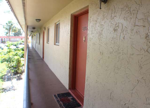 Property at 6120 Forest Hill Blvd #206, West Palm Beach, FL 33415, 1 bed, 1 bath