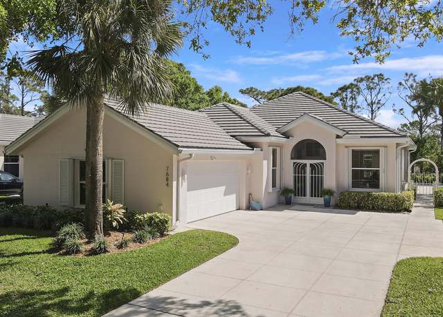 Property at 7684 SE Bay Cedar Cir, Hobe Sound, FL 33455, 3 beds, 2 baths