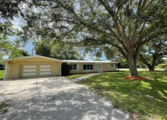 Property at 809 SE 8th Ave, Okeechobee, FL 34974, 4 beds, 2 baths