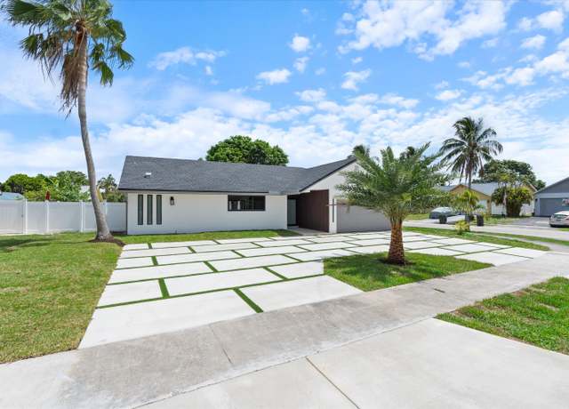 Property at 3701 NW 8th St, Delray Beach, FL 33445, 4 beds, 3 baths