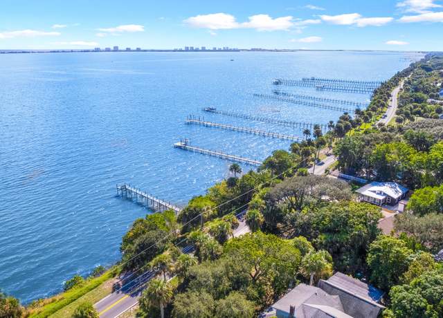 Property at 10007 S Indian River Dr, Fort Pierce, FL 34982, 2 beds, 1 bath