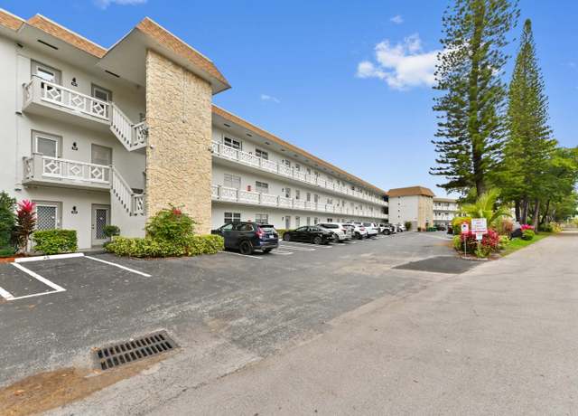 Property at 3505 NW 48th Ave #613, Lauderdale Lakes, FL 33319, 2 beds, 2 baths