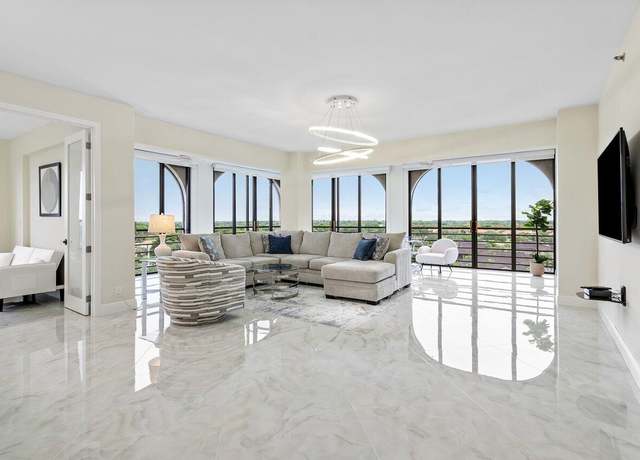 Property at 7578 Regency Lake Dr #802, Boca Raton, FL 33433, 3 beds, 2.5 baths