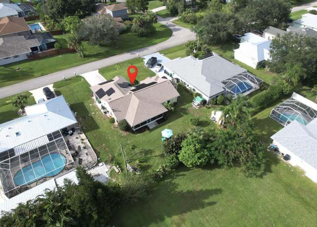 Property at 907 Starflower Ave, Sebastian, FL 32958, 3 beds, 2 baths