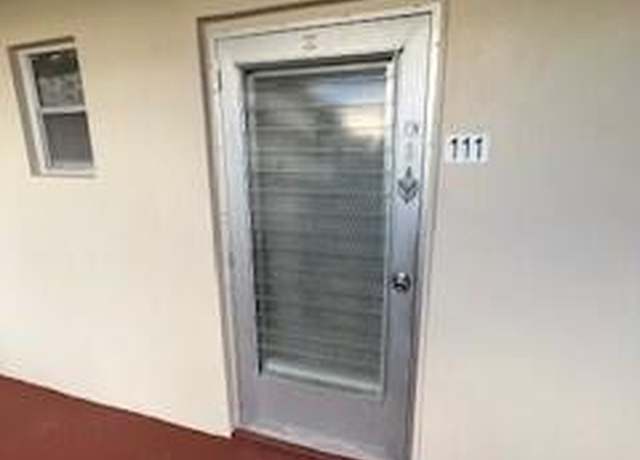Property at 2812 S Garden Dr #111, Lake Worth, FL 33461, 2 beds, 2 baths