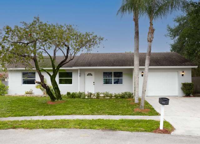 Property at 131 Jay Ct, Royal Palm Beach, FL 33411, 3 beds, 2 baths