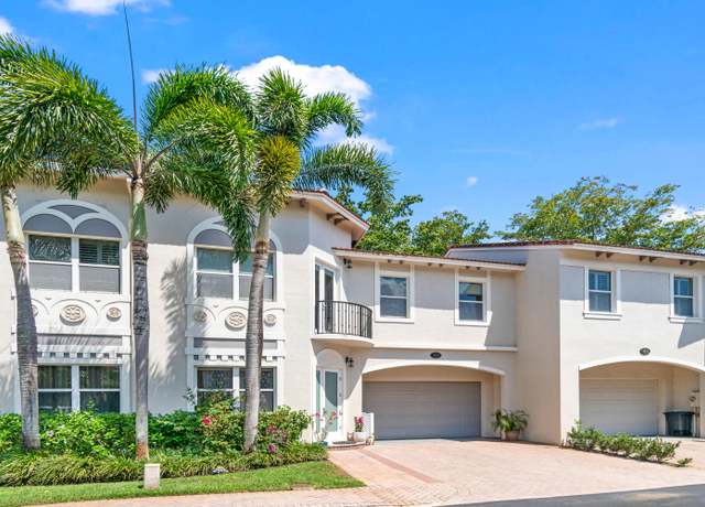 Property at 1825 Highland Grove Dr, Delray Beach, FL 33445, 4 beds, 2.5 baths