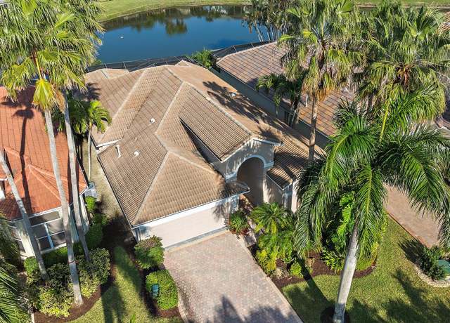 Property at 10894 Grande Blvd, West Palm Beach, FL 33412, 3 beds, 2.5 baths