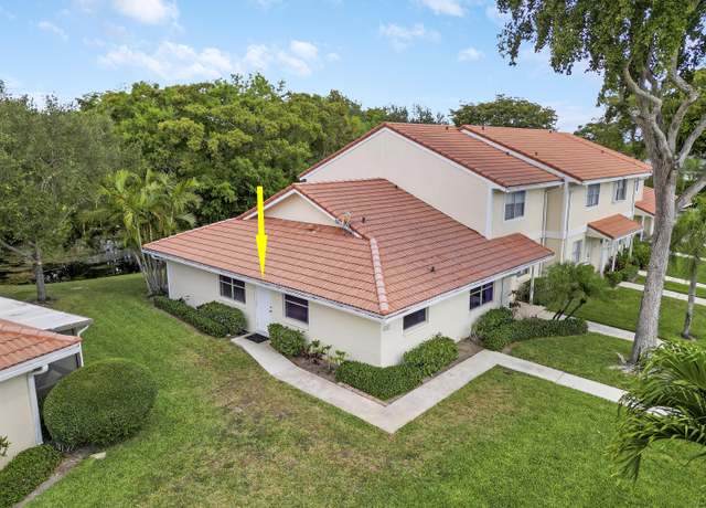Property at 6252 Walk Cir, Boca Raton, FL 33433, 2 beds, 2 baths