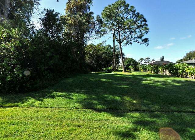Property at 3082 SE Dalhart Rd, Port Saint Lucie, FL 34952