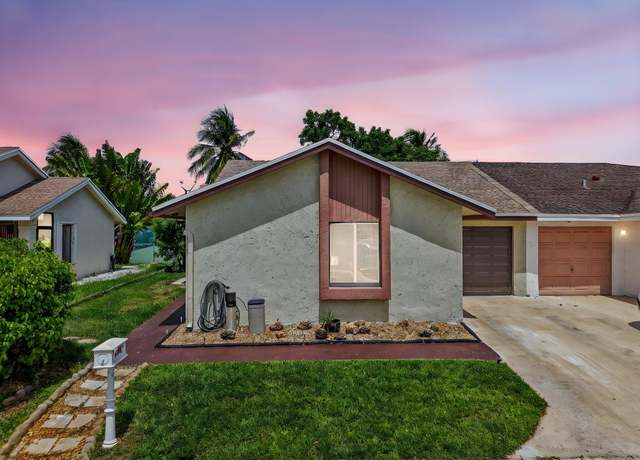Property at 9667 Sunny Isle Cir, Boca Raton, FL 33428, 2 beds, 2 baths
