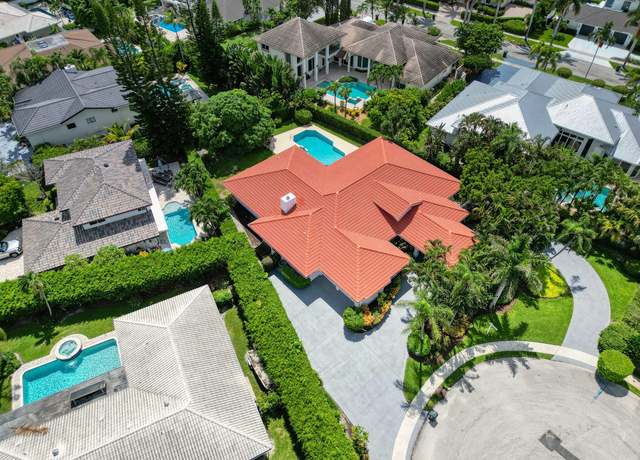 Property at 844 NE Mulberry Dr, Boca Raton, FL 33487, 4 beds, 3 baths