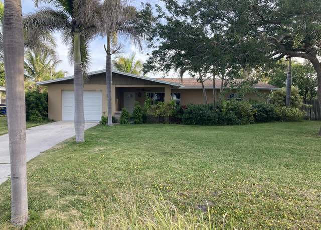 Property at 1672 Thumb Point Dr, Fort Pierce, FL 34949, 3 beds, 2 baths