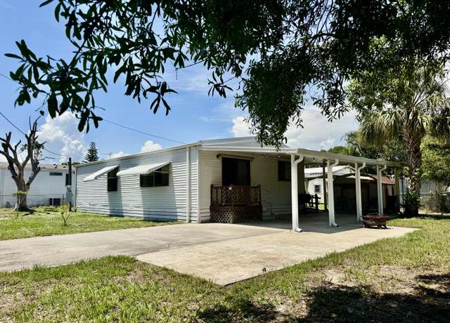 Property at 9313 SE 61st Dr, Okeechobee, FL 34974, 2 beds, 2 baths