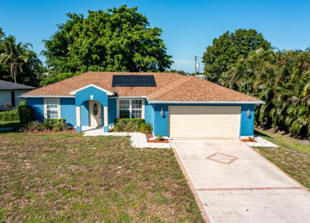 Property at 2482 SE Camarin St, Port Saint Lucie, FL 34952, 3 beds, 2 baths