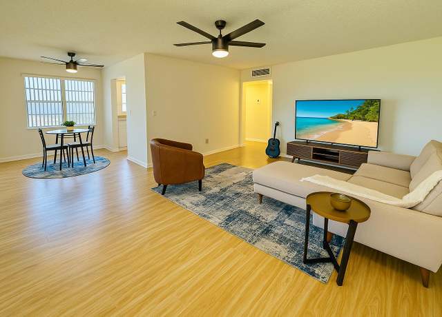 Property at 230 Normandy Ln E, Delray Beach, FL 33484, 2 beds, 2 baths