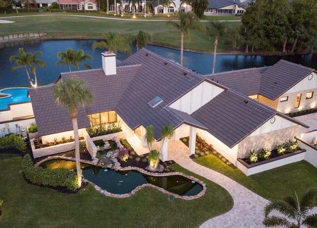 Property at 910 Greensward Ln, Delray Beach, FL 33445, 4 beds, 3.5 baths