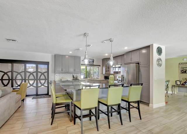 Property at 3412 Lake Osborne Dr, Lake Worth Beach, FL 33461, 4 beds, 2.5 baths