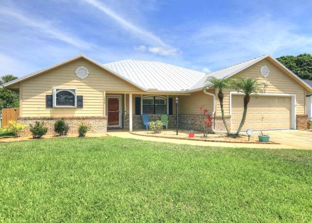 Property at 1450 Bevan Dr, Sebastian, FL 32958, 3 beds, 2 baths