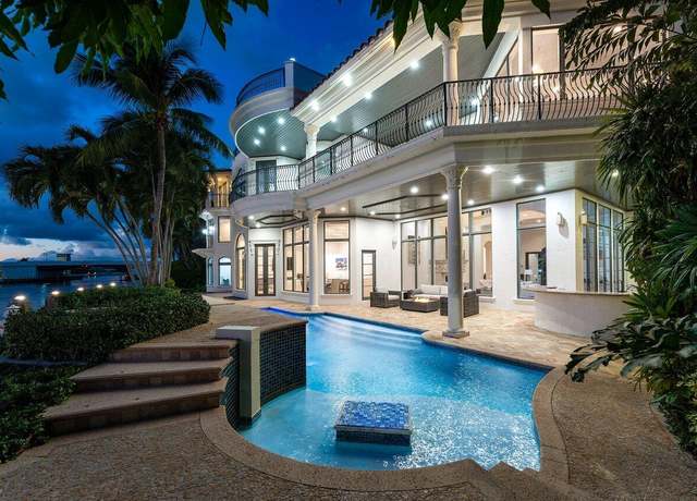Property at 155 SE Spanish Trl, Boca Raton, FL 33432, 6 beds, 8.5 baths