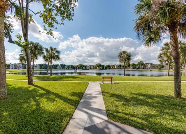 Property at 5310 Las Verdes Cir #316, Delray Beach, FL 33484, 1 bed, 1.5 baths